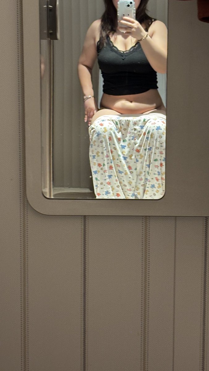 性感招财猫 tweet media