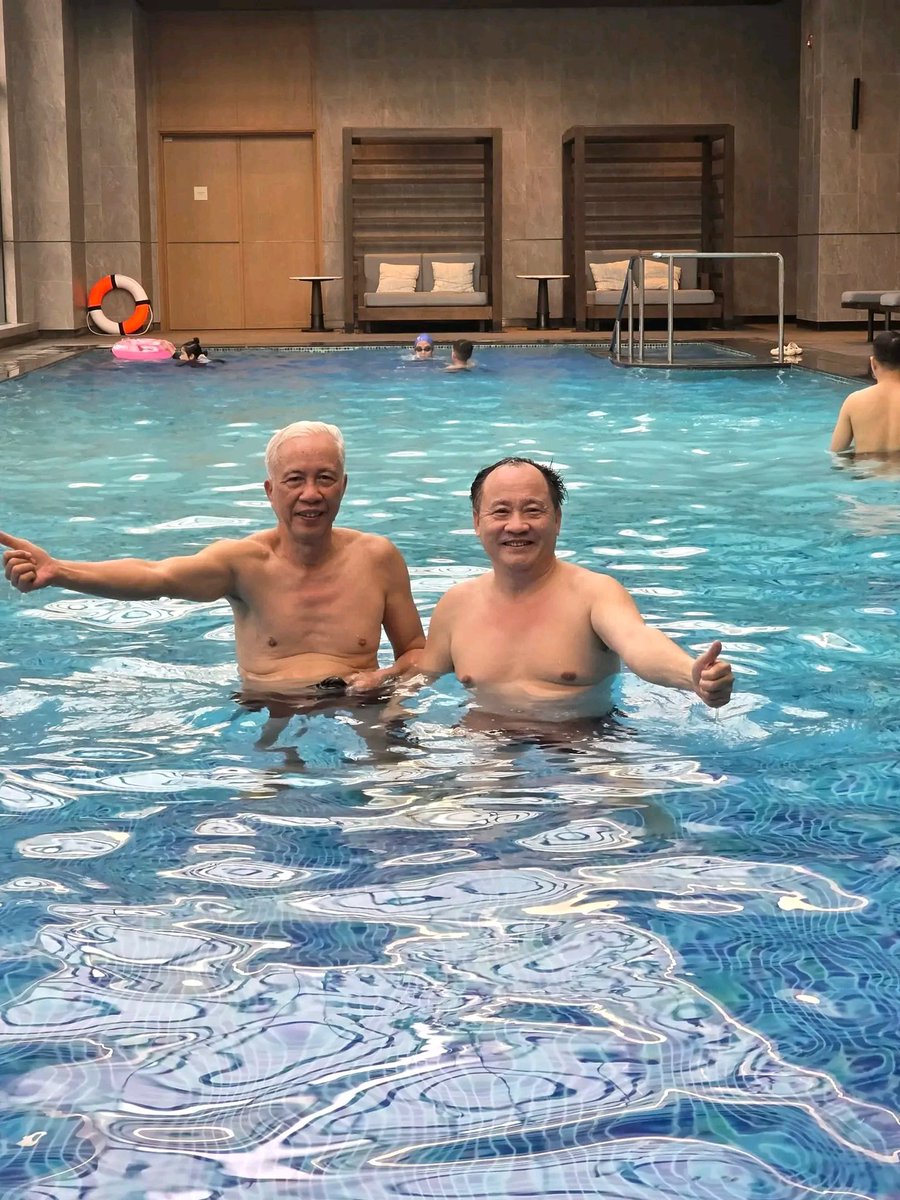 Old man handsome tweet media