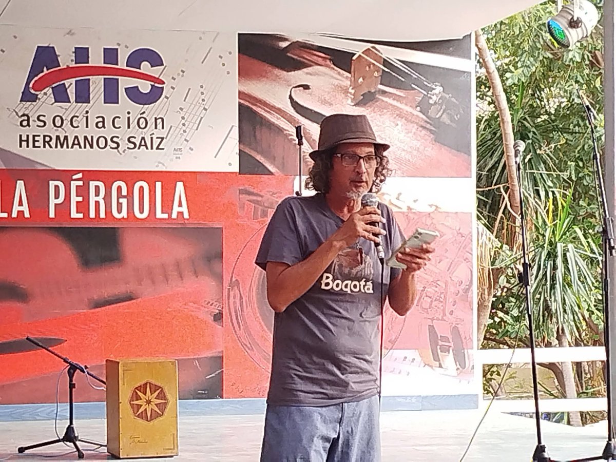 💢 Unas pinceladas de lo que aconteció en la peña El Caimán Barbudo en la Pérgola del pabellón Cuba. 
📷 Yasel Toledo Garnache.