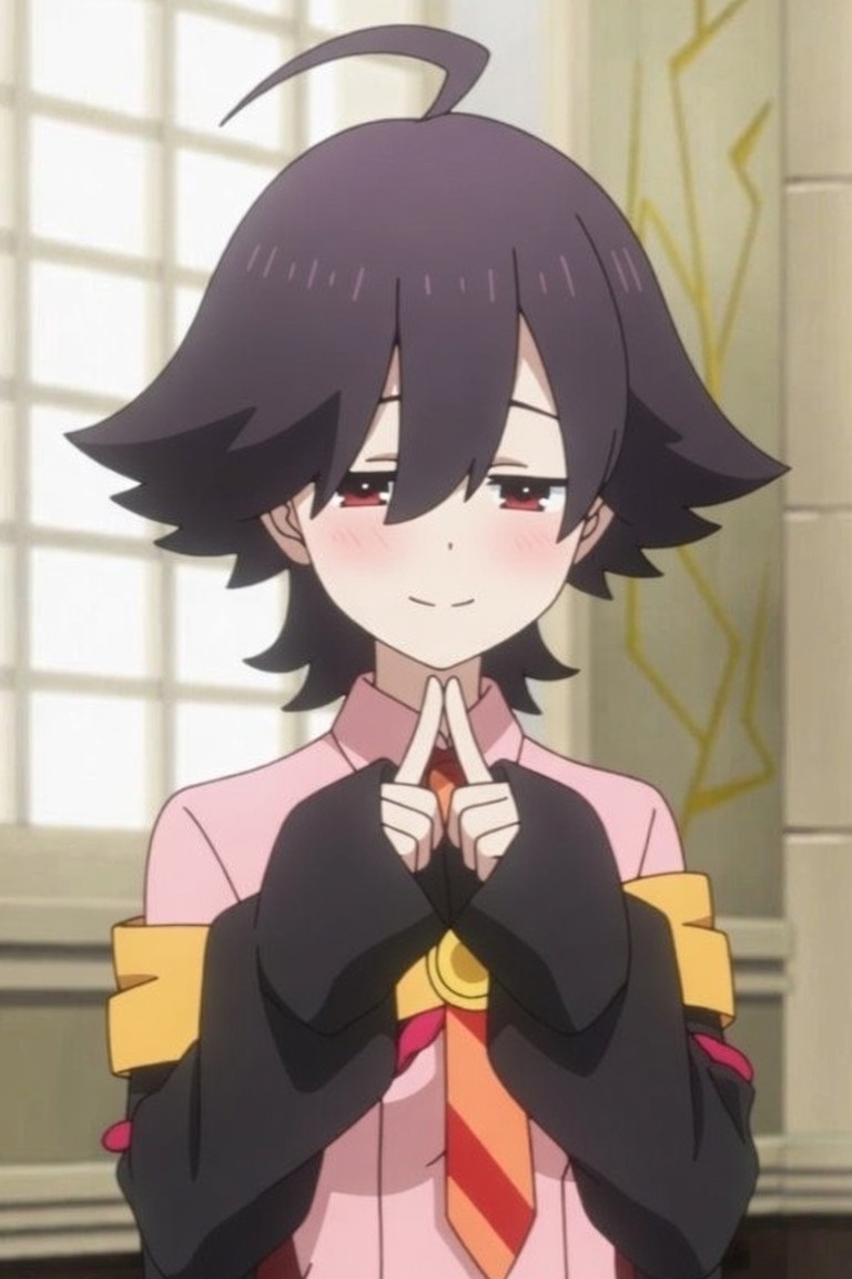 Kaikai quietly being cute in the background