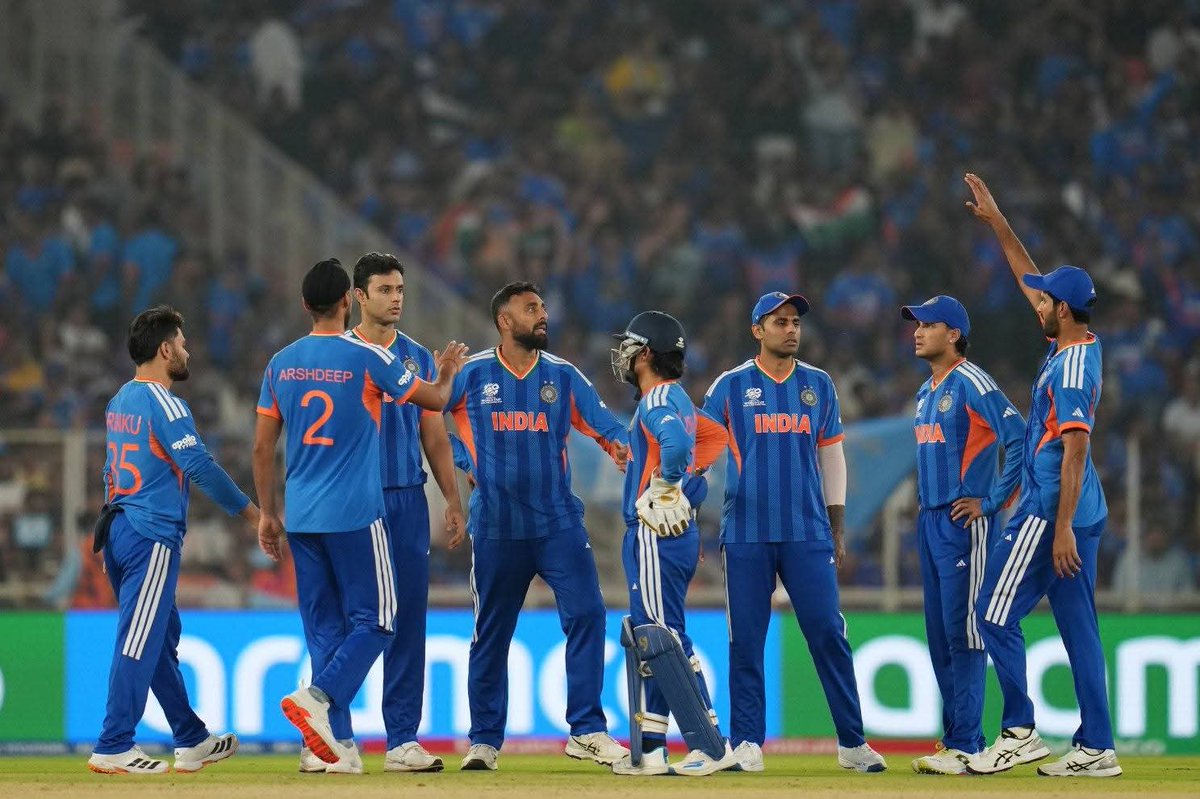 sushilbjpup's tweet image. भारत माता की जय 🚩

#ICC #T20WorldCup2026 को लेकर भारत और नीदरलैंड के बीच अहमदाबाद के नरेंद्र मोदी स्टेडियम में खेले गए मैच में भारतीय क्रिकेट टीम ने शानदार प्रदर्शन करते हुए नीदरलैंड क्रिकेट टीम को 17 रनों से पराजित कर शानदार जीत दर्ज किया।

#INDvNED