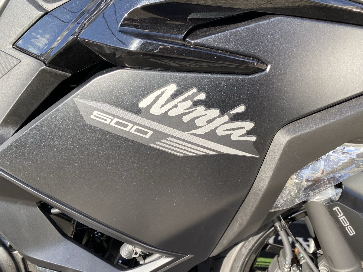 新型Ninja500展示中】 皆様、こんにちは！ カワサキプラザ大阪鶴見です
