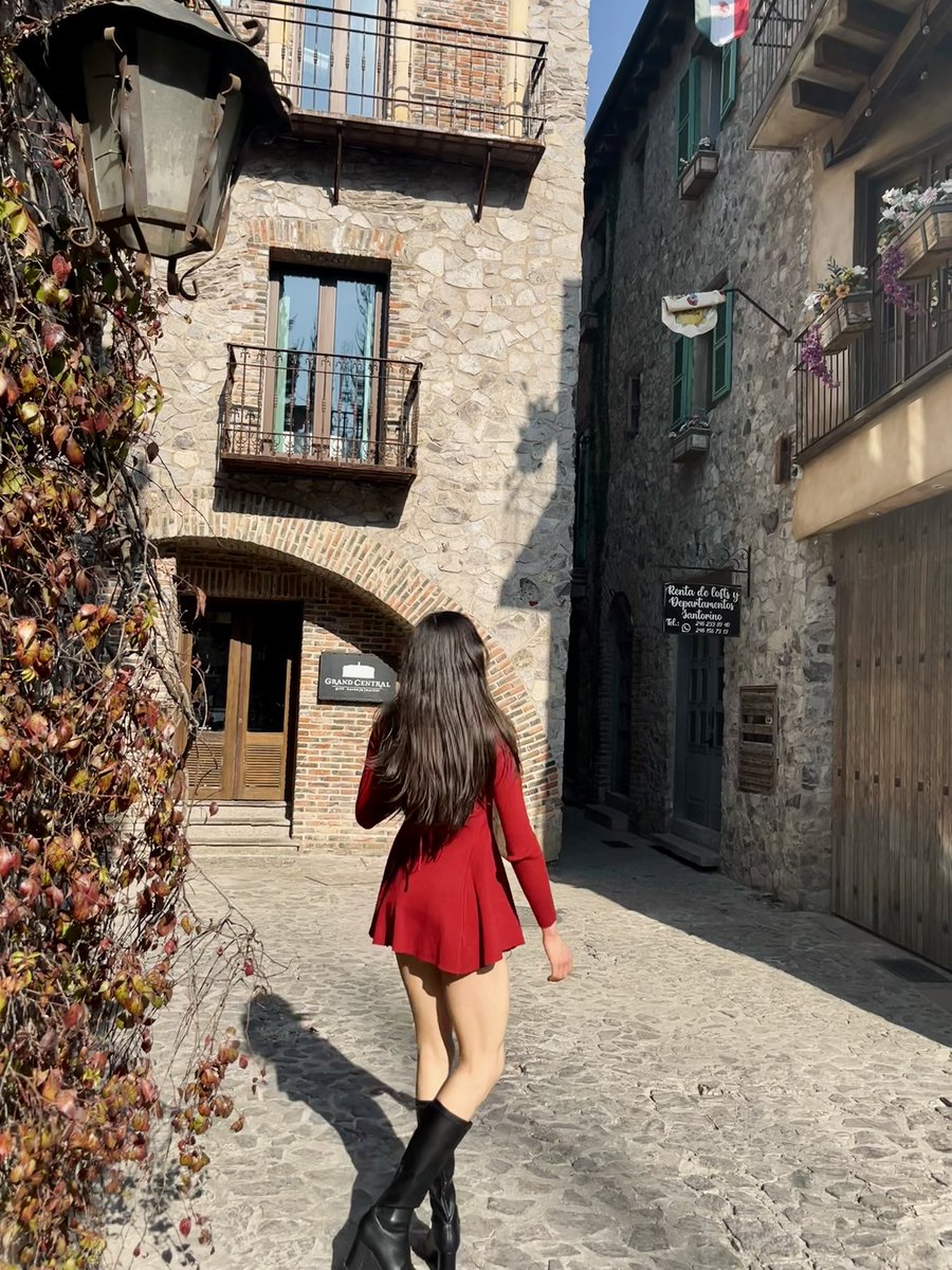 alimoon 🌙🏳️⚧️ tweet media