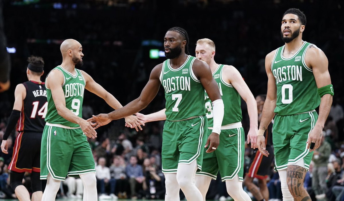 𝒃🏀 tweet media