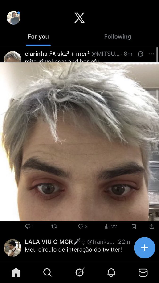 Antesthehives's tweet image. Mano PQP o gerard travou na minha tela eu não consigo mais mexer no Twitter sem ter esse bicho me encarando