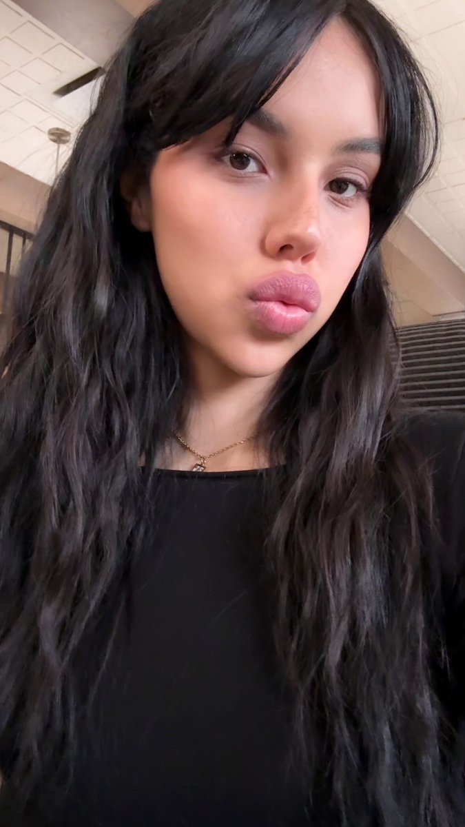 eliixiyox's tweet photo. Update 💫
🌷 These are the stories that Vixen has uploaded to her Instagram today. ✨📸
#vixen #vixen11111 #new #instagram #story #stories https://t.co/pQbCJqCY2H