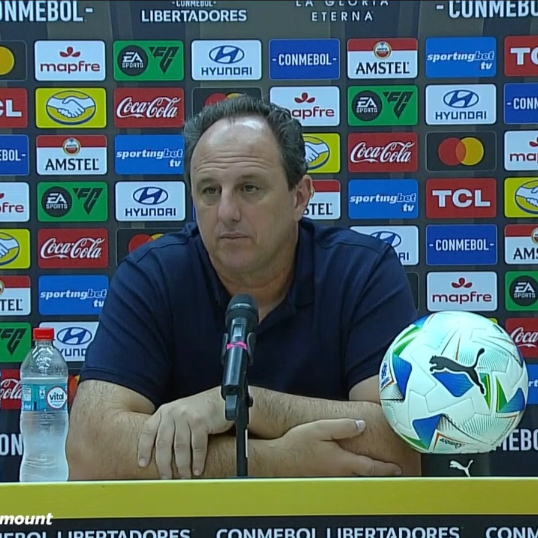 voudebahea's tweet image. 🗣️ “Em 2025, o Bahia era um time que dominava muito os adversários na posse de bola e, agora, em 2026, no começo da temporada, erra muitos passes.

O que tem acontecido com esses atletas que, quando você espera um jogo mais cadenciado, acabam errando passes bobos no meio-campo ou