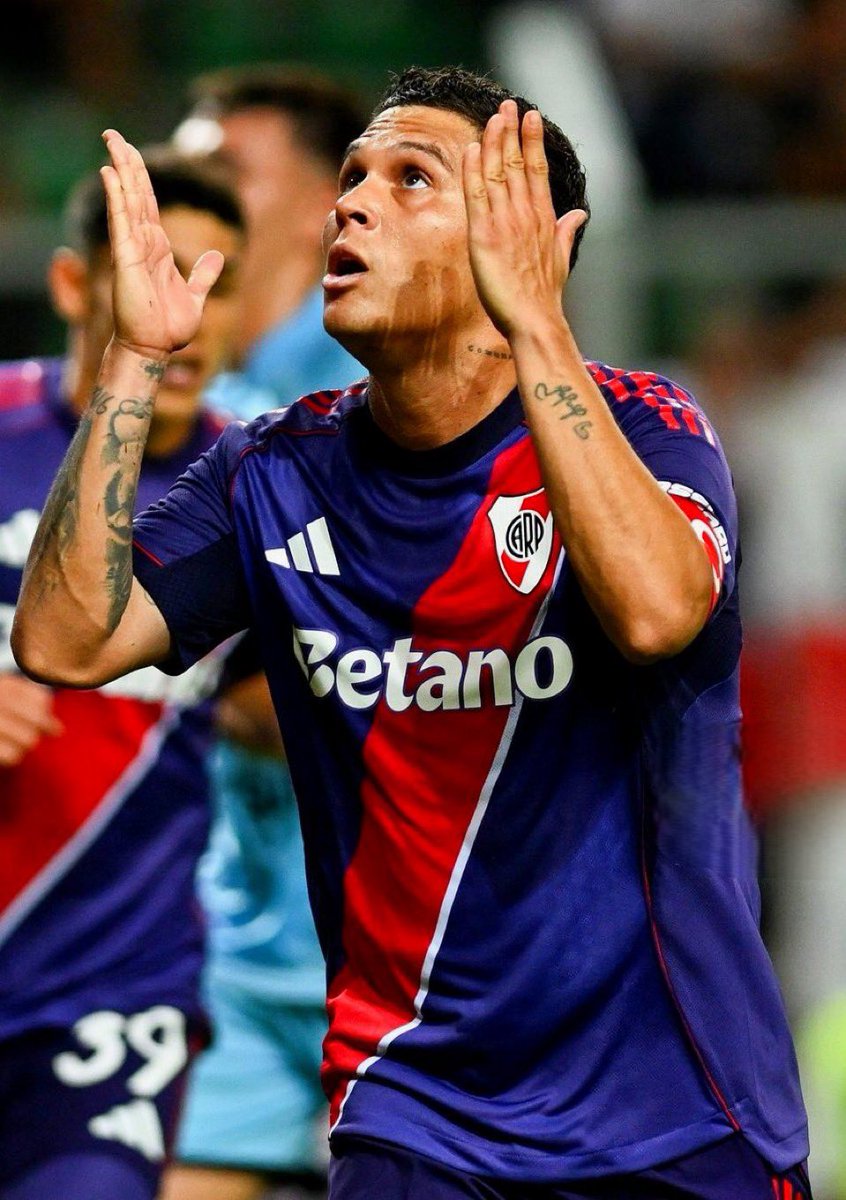 Mi único héroe en este lío.