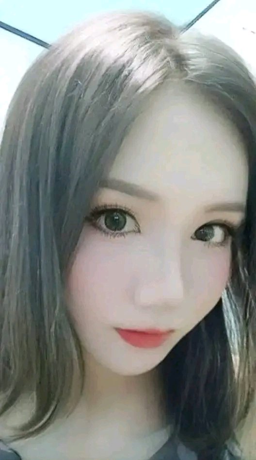 พลอย'ลี่ tweet media