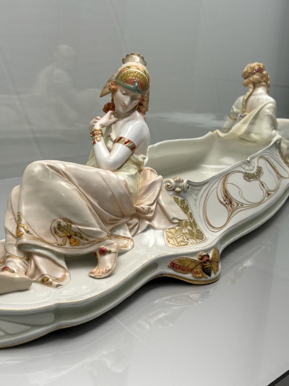 🏫インターンシップin MoMCA 高校生による作品紹介①】 透き通るような