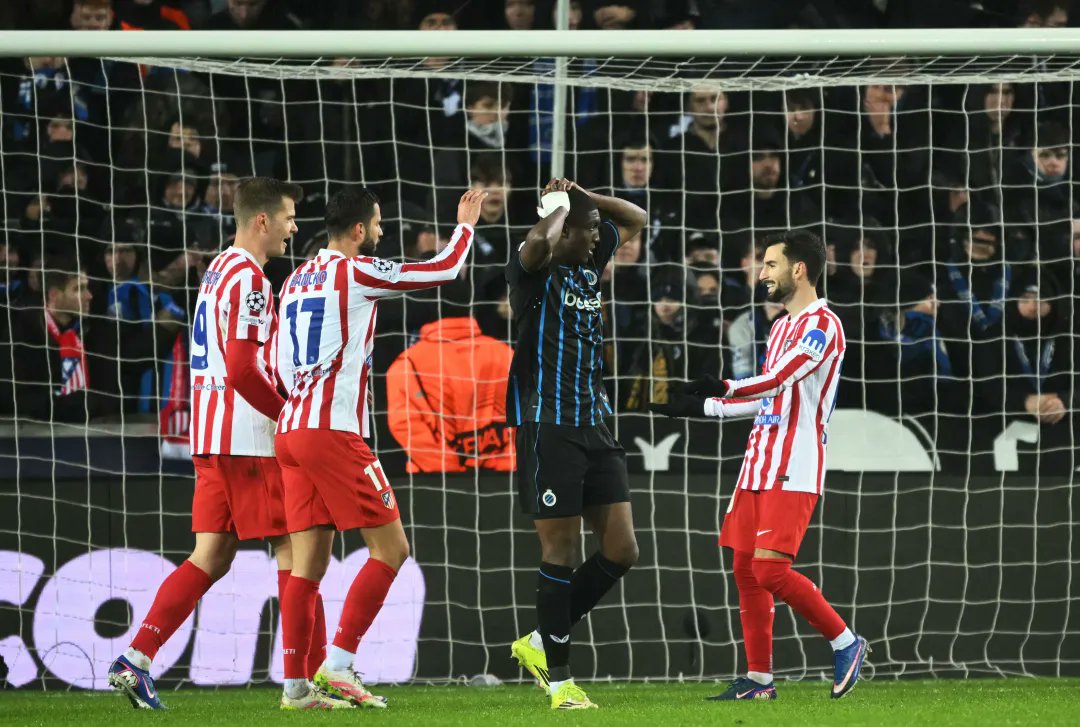 pizarrasportsec's tweet image. ¡LA SERIE QUEDÓ ABIERTA!

#Brujas 🇧🇪 logró la igualdad en casa ante #AtleticoDeMadrid 🇪🇸 por la ida del playoff. La vuelta será el próximo martes. Resultado: 3️⃣-3️⃣

🇪🇨: Joel Ordóñez marcó un autogol (79') y jugó todo el partido.

#ChampionsLeague