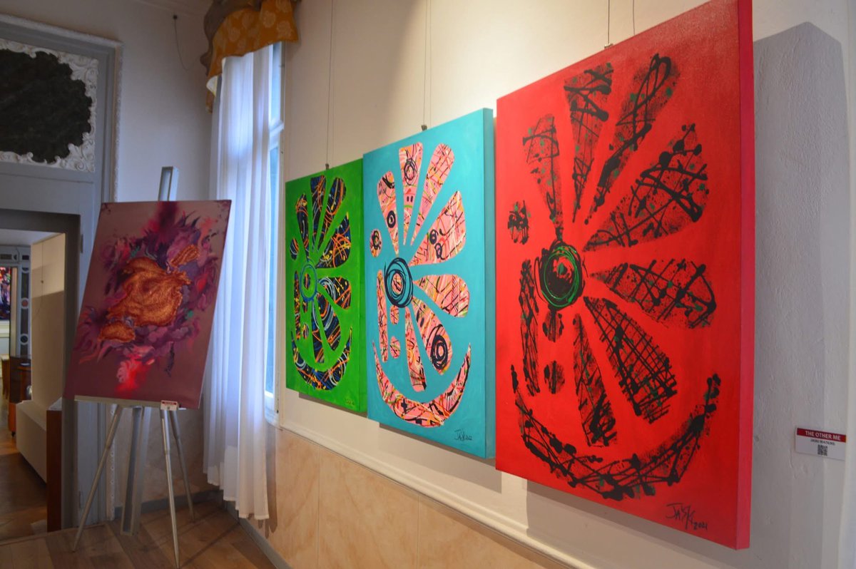 My Art is in Venice, Italy <a href="/abstracteyeart/">The Abstract Eye Art Collection</a>  🤩