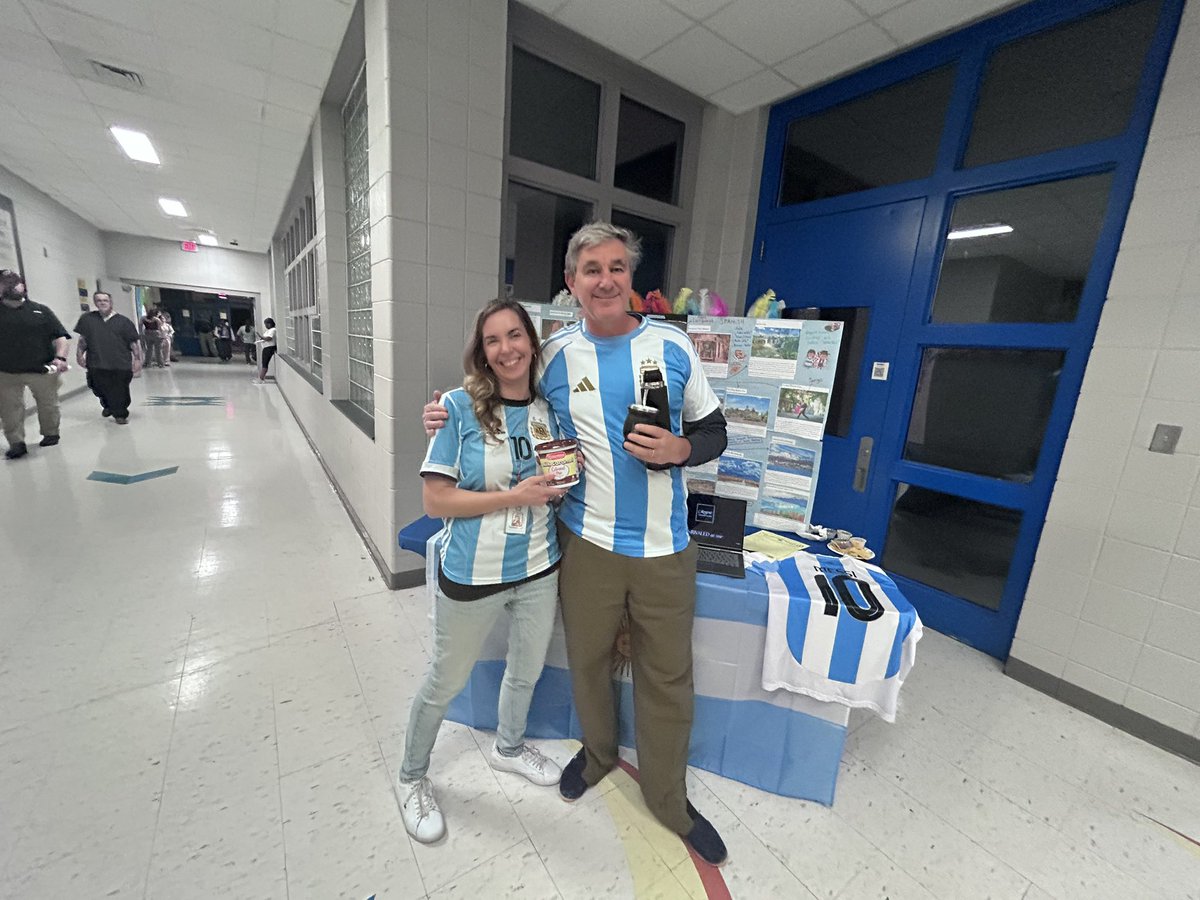 Dillard Drive Magnet Middle tweet media