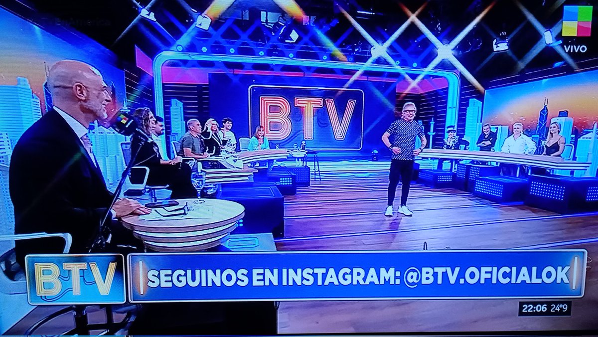 TOPSVIDEO's tweet photo. Éxitos #BTVEnAmerica el original @ElLauchaOkey #BetoCasella #americatv https://t.co/5Rp6h1X7jB
