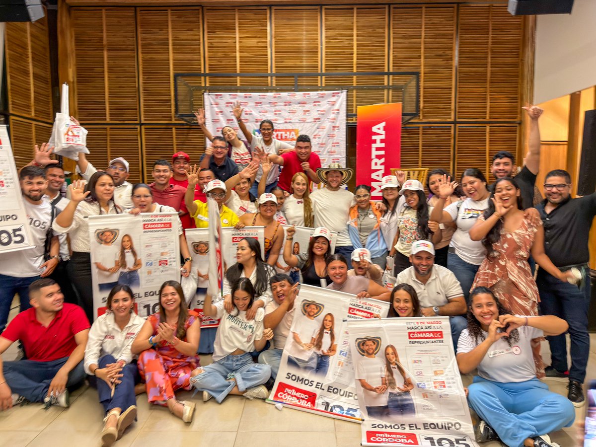 martharuizsol's tweet photo. Hoy no es un día cualquiera: cuando la familia camina unida, los propósitos se vuelven causa.
Gracias a los coordinadores de Montería por tener la camiseta puesta y levantar la voz para respaldar esta candidatura a la Cámara que es del pueblo. https://t.co/v7GxEQOYUh