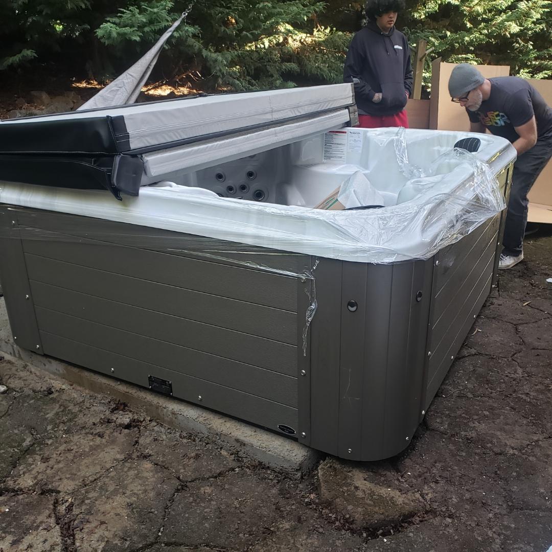 portland_movers's tweet image. Hot Tub Movers Washougal Washington.  503-953-6537.  
PortlandMoversReady.Com/hot-tub-movers.  #HotTub #Movers #Washougal #Washington #Moving