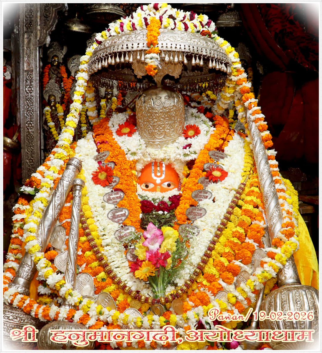 श्री हनुमान जी महाराज, श्री हनुमान गढ़ी अयोध्या धाम के आज दिनांक 19-02-2026 के अद्भुत एवं अलौकिक दर्शन… श्री हनुमान जी की कृपा आप सभी पर बनी रहे… ऐसी मंगल कामना…!!!