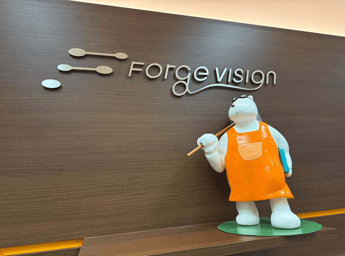 ForgeVision_Inc's tweet photo. こんにちは、フォージビジョンの広報担当のシロクマ「フォージ君」だフォジ🐻‍❄️

フォージビジョンはDXやシステム開発、画像解析などのプロサービスを提供しています。
本アカウントでは、技術情報やイベント情報などを発信していきます! ぜひフォローよろしくだフォジ♪ 
#初めてのポスト https://t.co/OcHsZ6yFsw