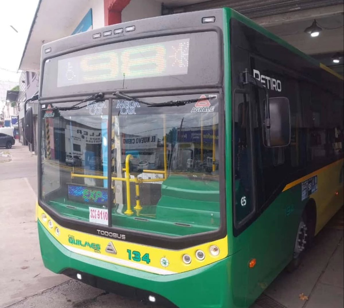 bairesbondis's tweet photo. 🚨ATENCIÓN 

⚠️Las #linea98 y #linea85 prácticamente van al paró.
Desde la empresa nos dijeron que los coches están, si un chófer quiere salir puede hacerlo o de otra manera se queda realizando el paró.

#ParoDeTransporte https://t.co/PGB0MkCQb3