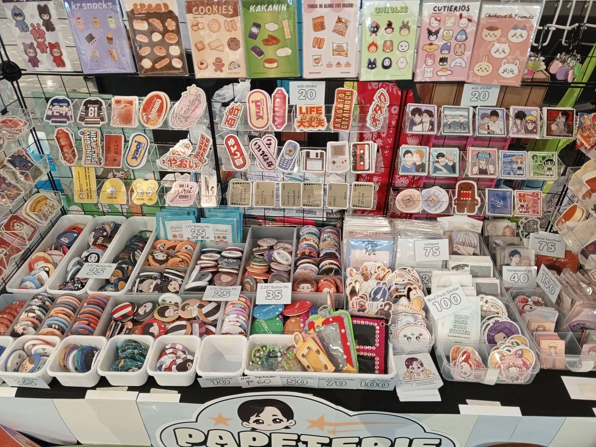 Papet3rie's tweet photo. We're here at Vintage and Retro Convention Vintrocon 🎀

Visit our booth at Robinsons Galleria atrium, in front of Popeyes. See new items you missed out on the past 2 conventions we attended. https://t.co/7OIKJu1sGC