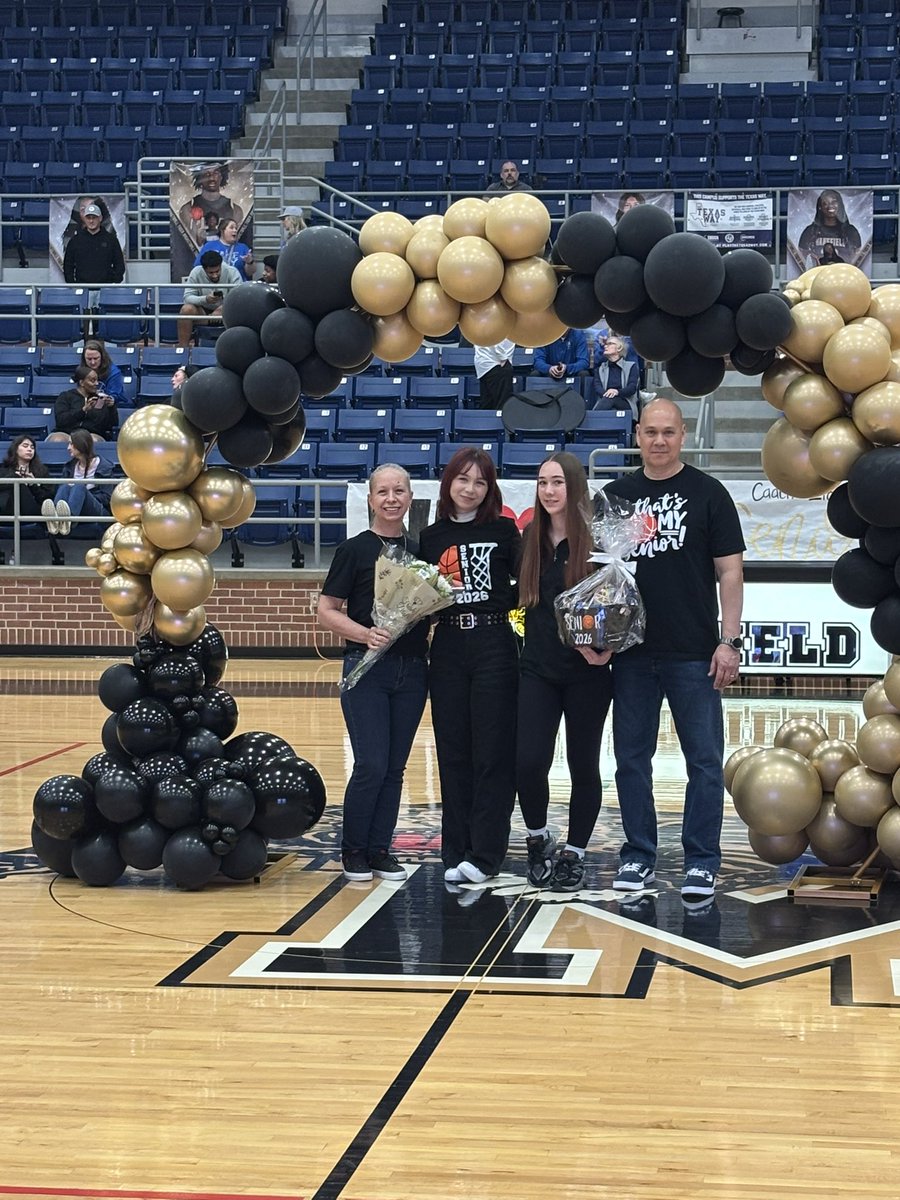 MHS Student Trainers tweet media