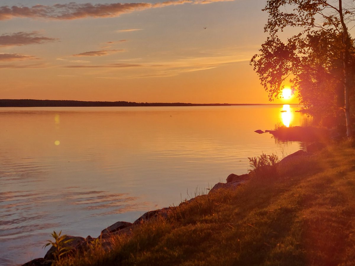 Tuomassip's tweet photo. Mul on varmaa sata kuvaa samasta rannasta samasta paikasta. Mut joka vuosi se rannan kauneus yllättää silti😍 https://t.co/cIFj1xopMY