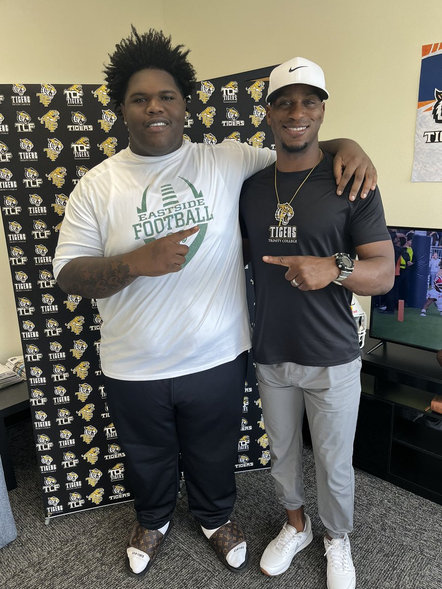 Atonnis Ross tweet media