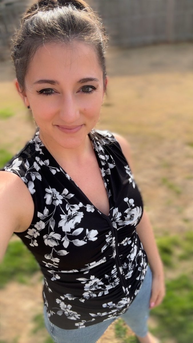 Mandi Viena tweet media