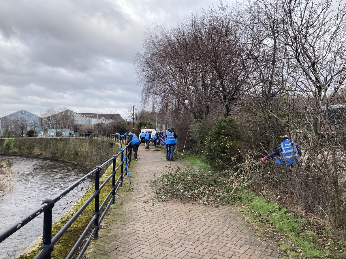 Blue loop tweet media