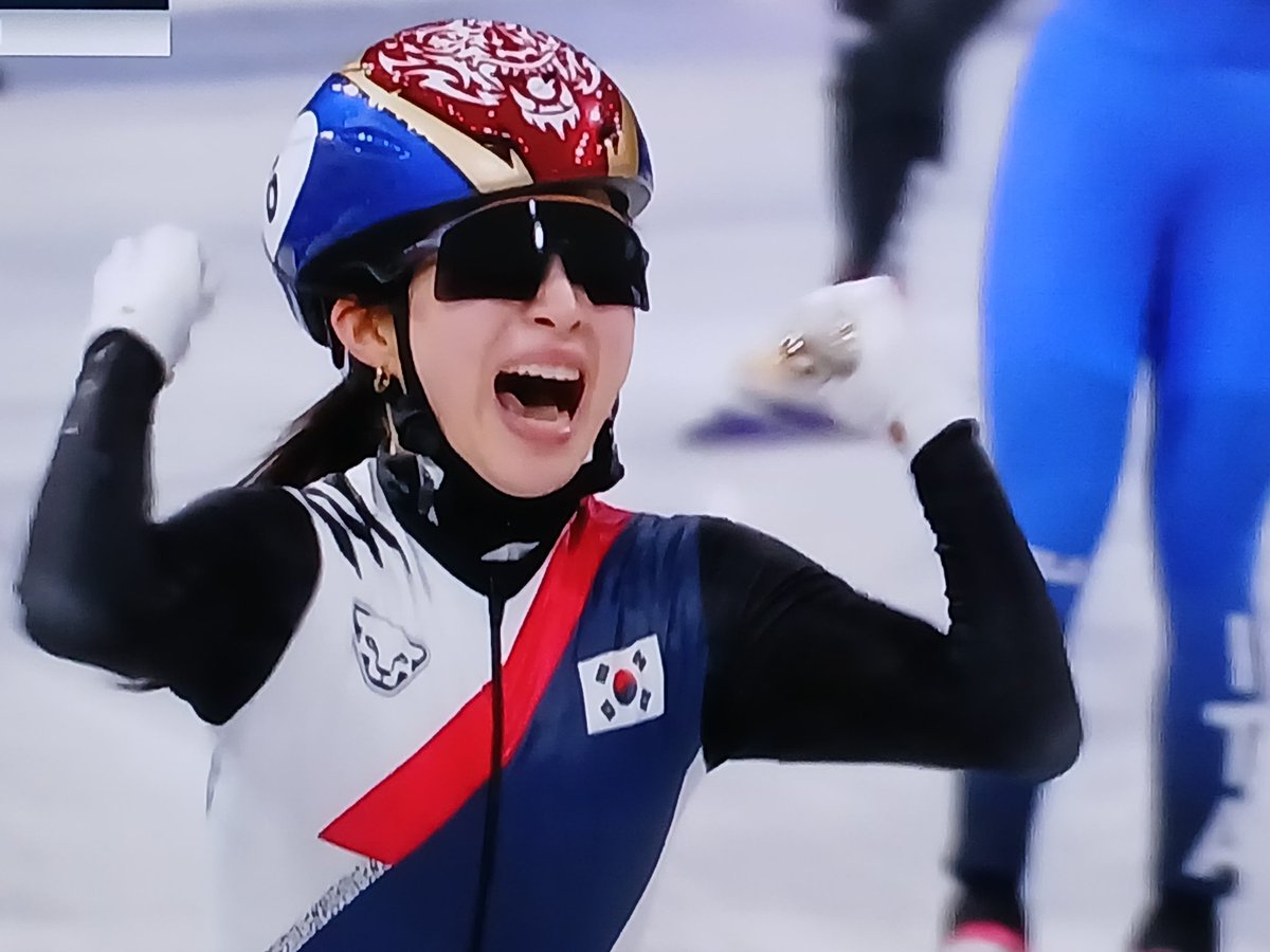 쇼트트랙의 나라 대한민국
여자 3,000m 계주 금메달 획득!

냠자 5,000m 계주, 여자 1,500m 금메달 획득으로 이어지길