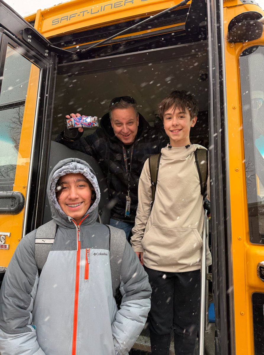 Lake Middle School tweet media