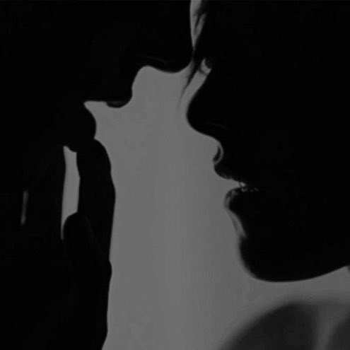 kodzuwu's tweet photo. darkera 𖦹 nomin au !

donde la relación de jaemin y su novio a distancia se cae a pedazos. jeno por su parte solo quiere probar un poco del rubio bonito que conoció en el cumpleaños de su mejor amigo.

o 

jaemin se replantea la vida después de ser infiel. https://t.co/BNDKOXCM6z