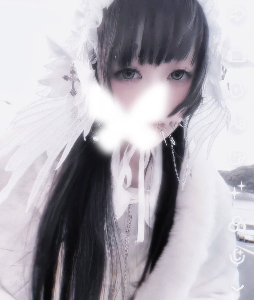 yuri_infact's tweet photo. 貴方に気づいてほしくて https://t.co/Ky2QzQQhIu