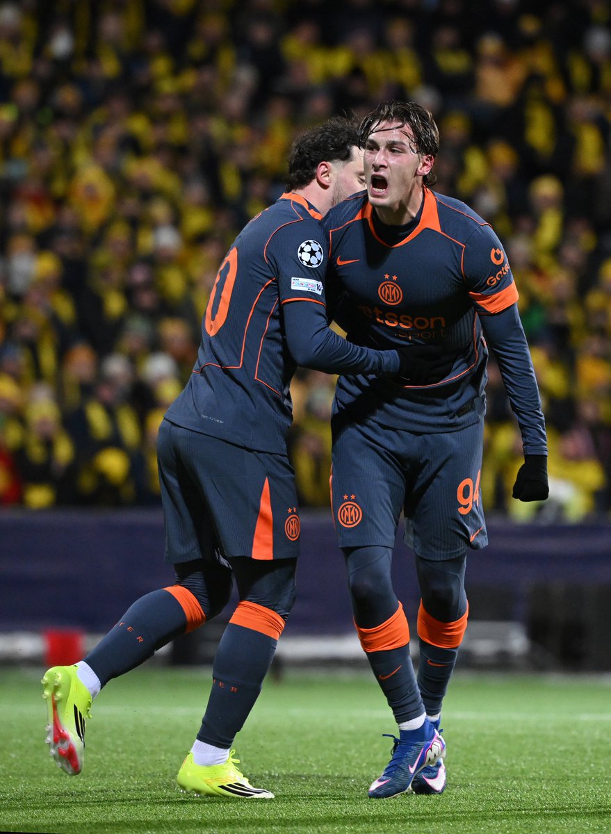 Nicola Ventola: 20 years and 297 days old 🔙
Pio Esposito: 20 years and 235 days old 💪

Pio is the youngest Italian player to score for Inter in a <a href="/ChampionsLeague/">UEFA Champions League</a> knockout match 🤯🖤💙