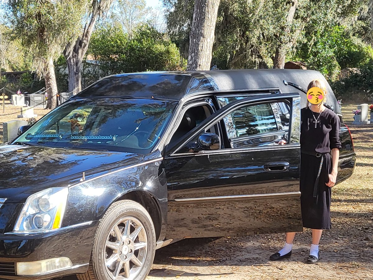 ItsRobbAllen's tweet photo. Youngest got to drive the hearse today https://t.co/2XTrvyQBQO