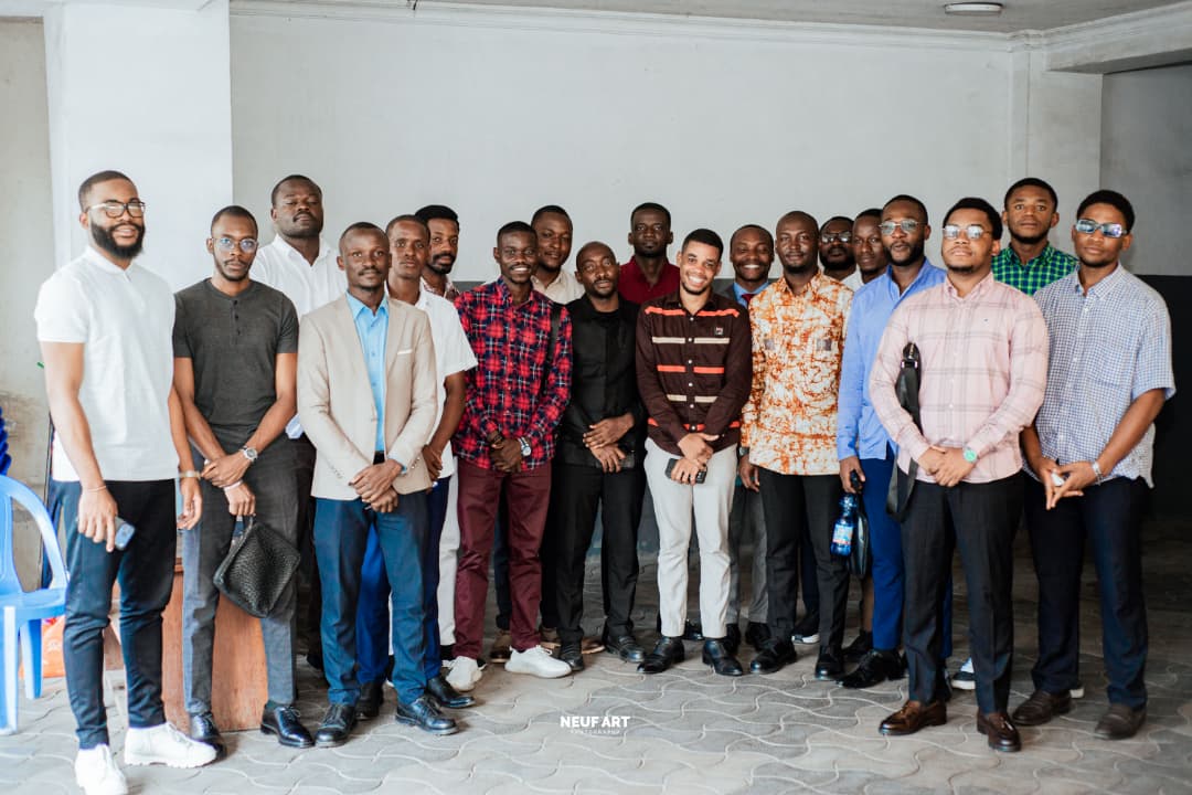 RKadakala's tweet photo. La structure Idéal J a tenu sa première assemblée générale le dimanche 15 février. C'était l'occasion de faire le bilan et de travailler sur les prochaines activités, conformément à sa vision. Aucune civilisation ne se fera sans nous.@idealJ20 https://t.co/ofpDMj1Xq3