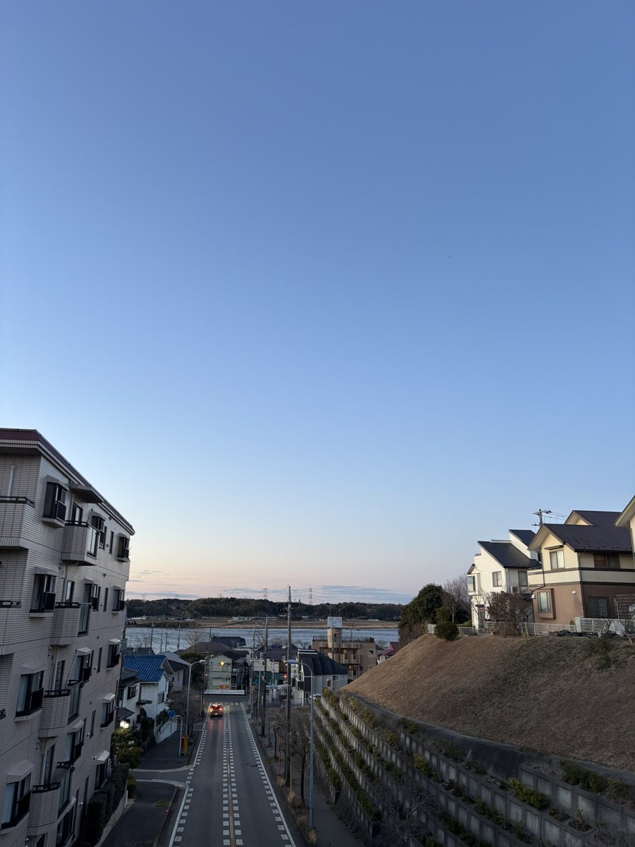 jinji_sr's tweet photo. 今日は風が強い！
今日も1日頑張ろう！ https://t.co/8OYFA1I9oa