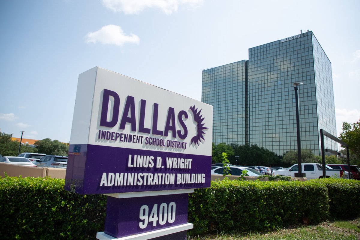 TrueTXProject's tweet photo. 🚨DALLAS, TEXAS🚨 Dallas ISD reportedly approved over 1,200 H-1B visa hires - while Texans struggle to find work and schools continue to let kids run wild. 

Public institutions would rather import foreign labor instead of investing in Americans first. https://t.co/7Y6mobWJ3X