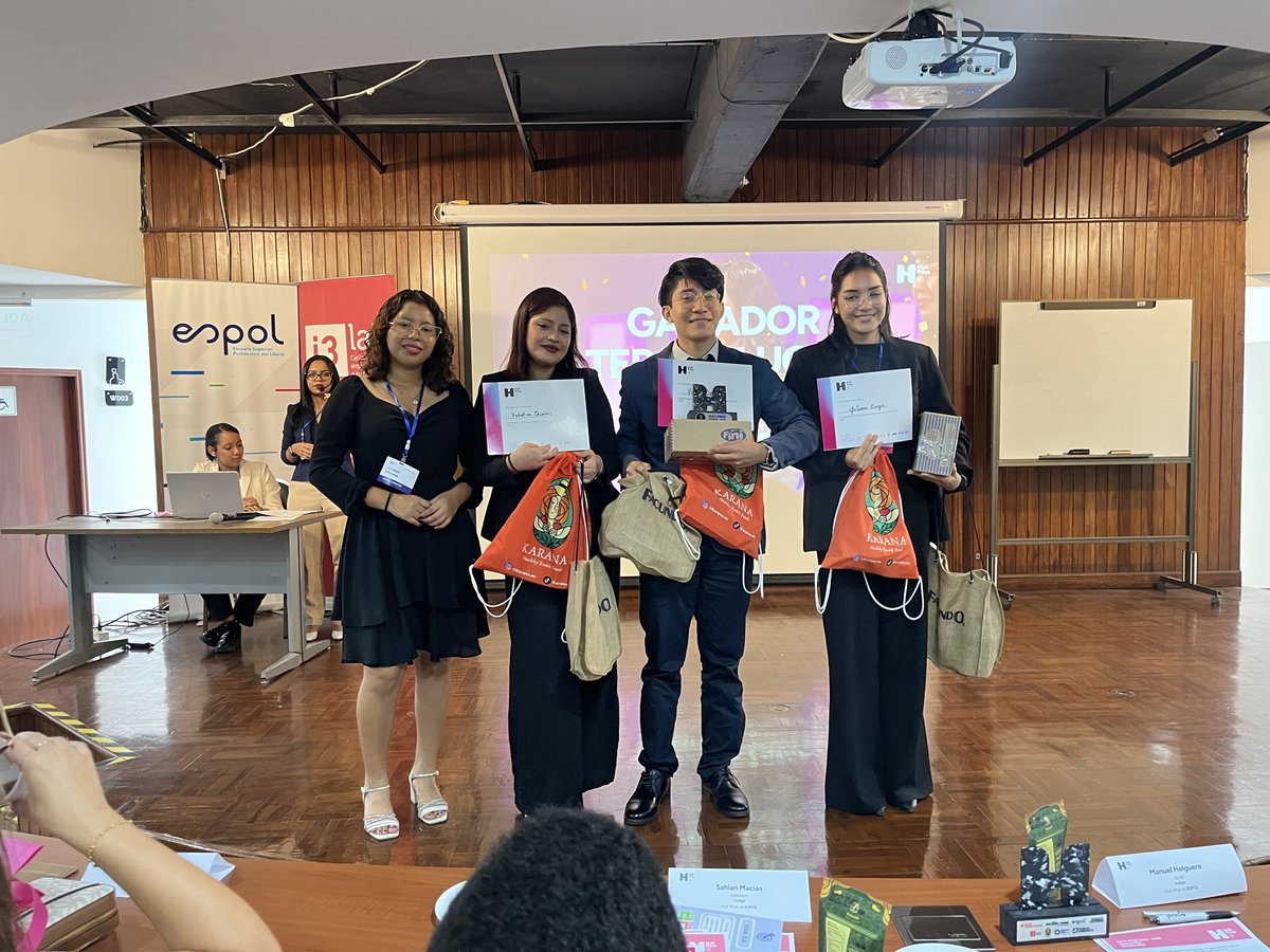 i3lab ESPOL tweet media