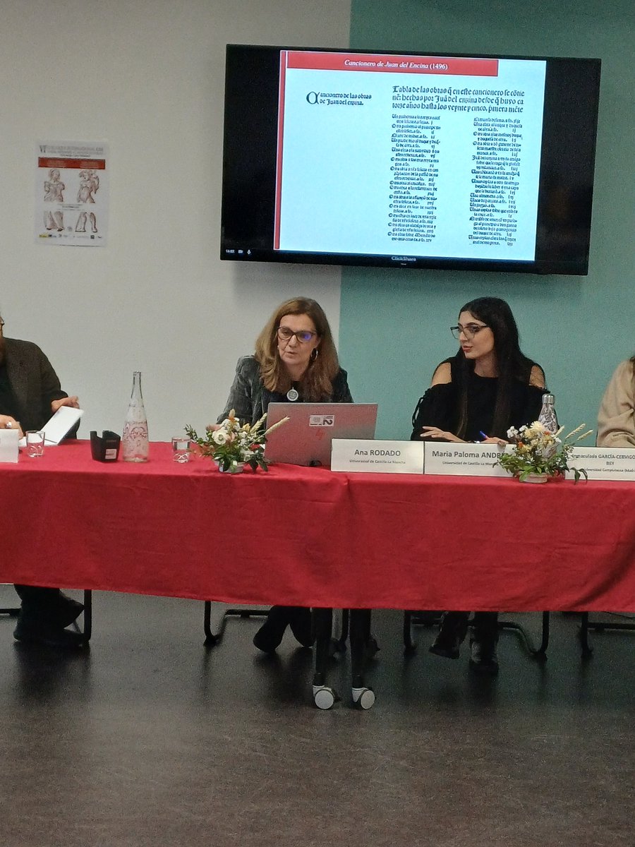 Ana Rodado ha iniciado la sesión dedicada a los pliegos poéticos del siglo XVI, con una ponencia titulada: "Tradición plúrima de la poesía religiosa de Juan del Encina: manuscritos y pliegos sueltos del siglo XVI".