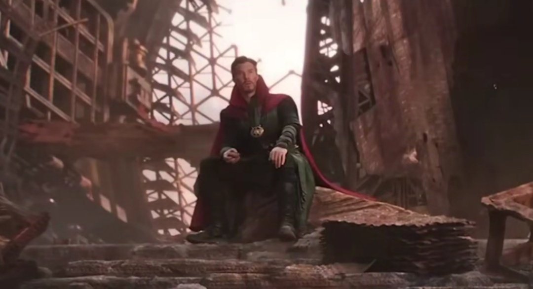 Sksj002's tweet image. Doctor Strange Mocked Thanos 5 Years Before He Lost 🚨

If you really pay attention to Avengers: Infinity War, you’ll notice something wild.

When Doctor Strange looks into 14 million futures, he already knows how everything plays out. So when Thanos arrives on Titan and Strange