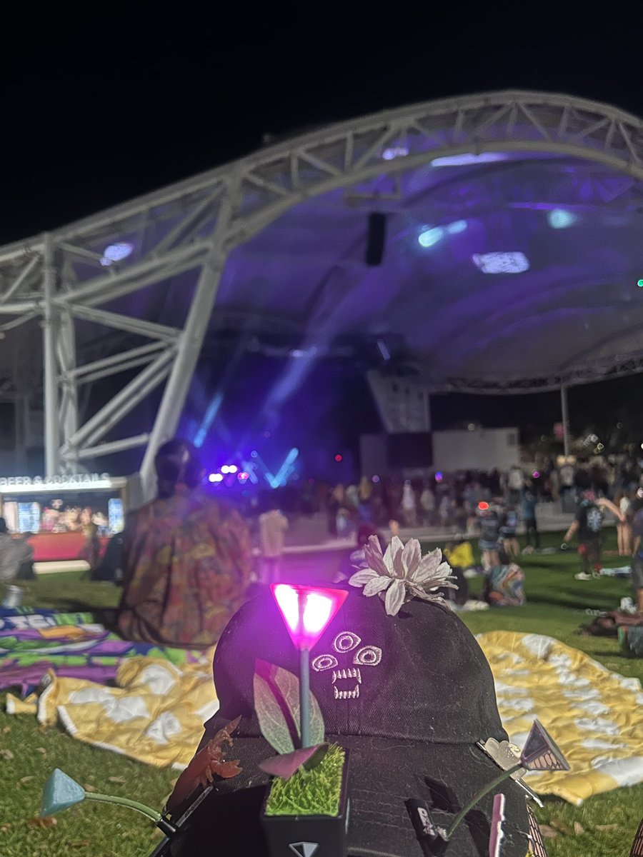 This was the most amazing show I’ve ever been to between the venue the vibes the production just all chefs kiss  😘🤌