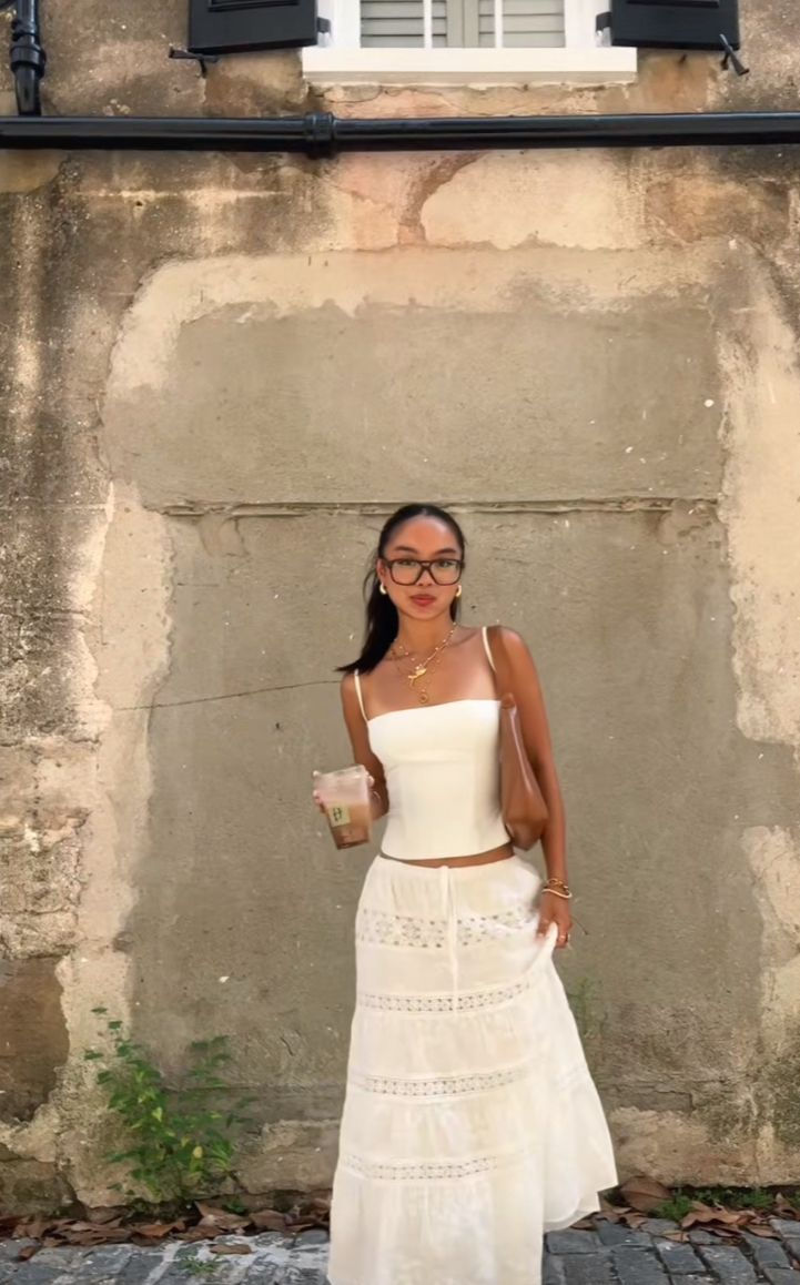 sanadecode's tweet image. como o pinterest me vê:

fashion
pantone
mood
food