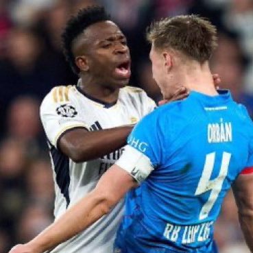 Está Esta es la misma butita que después llora en las conferencias de prensa? jaajaja que hipócrita