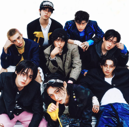 #StrayKids ranks #2 on the IFPI Global Artist Chart, appearing for a 4th consecutive year in the Top 10, and are the best-selling Group, Male Act and Asian Act of 2025! 💪💥2⃣🌎🧑‍🎤📈➕🔝💰🕺🕺🏻🕺🏻🕺🏻🕺🏻🕺🏻🕺🏻🕺🏻➕👨‍🎤➕🌏🧑‍🎤2⃣0⃣2⃣5⃣👑❤️‍🔥

7⃣ Stray Kids  — 2022 
3⃣ Stray Kids  — 2023
5⃣ Stray