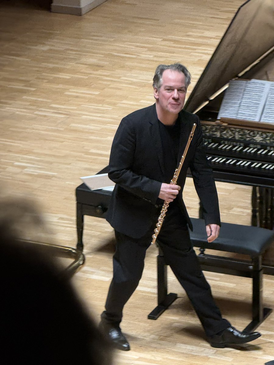 Alvaro Espada tweet media