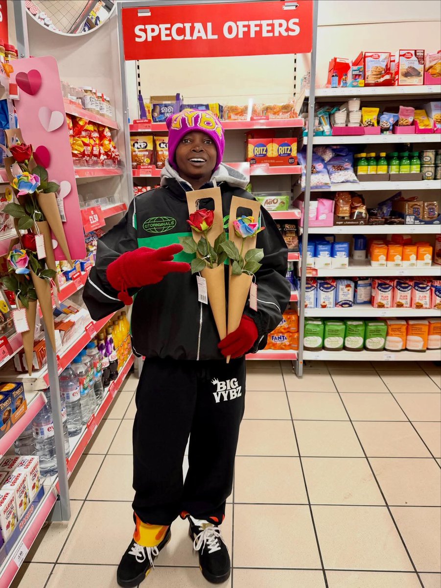 fredQuimby11696's tweet photo. Kolu has been arrested in the UK after fighting with UK police and immigration officers because he couldn’t find his passport.” — Candybleakz reveals https://t.co/aFlQMYgRiB
