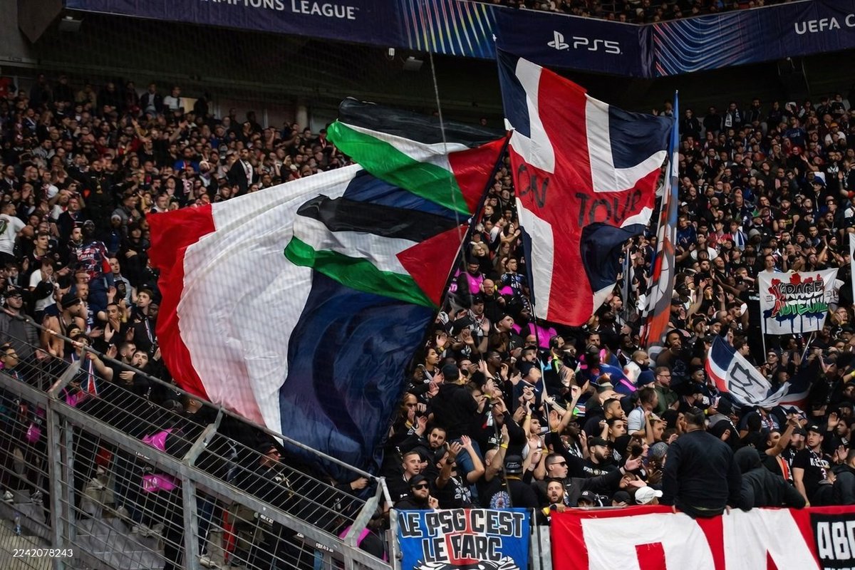 Antifa_Ultras tweet media