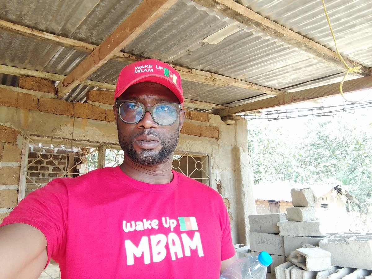 AngeloToueli's tweet photo. Le MOUVEMENT WAKE UP 🇨🇲 MBAM dont l'objectif principal est le DÉVELOPPEMENT dans le MBAM en s'articulant autour de o4 piliers stratégiques d'actions.

Nous sommes une association civile, un mouvement citoyen d'EVEIL. 

#WAKEUPMBAM 
#WakeUp237 https://t.co/nj8kZUzLTe