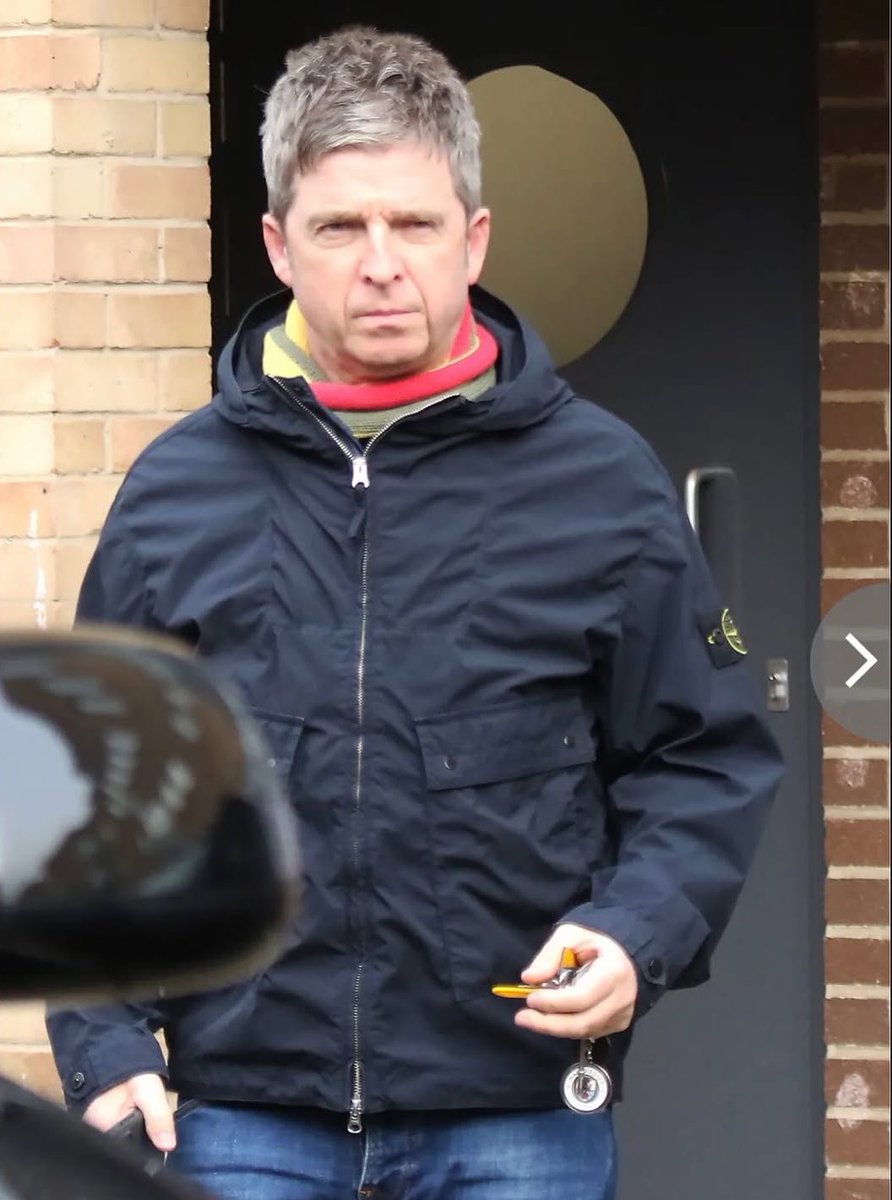 K saw oasis tweet media